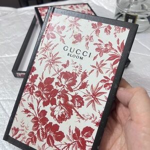 new！ Gucci Bloom Red Floral notebook